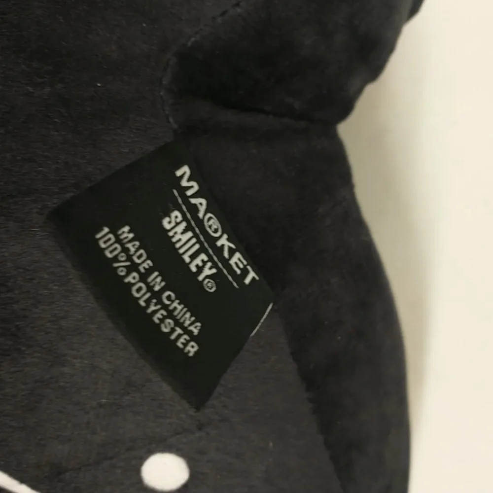 Market SMILEY® SMILEY DON’T HAPPY BE WORRY PILLOW Market Studio NEW!